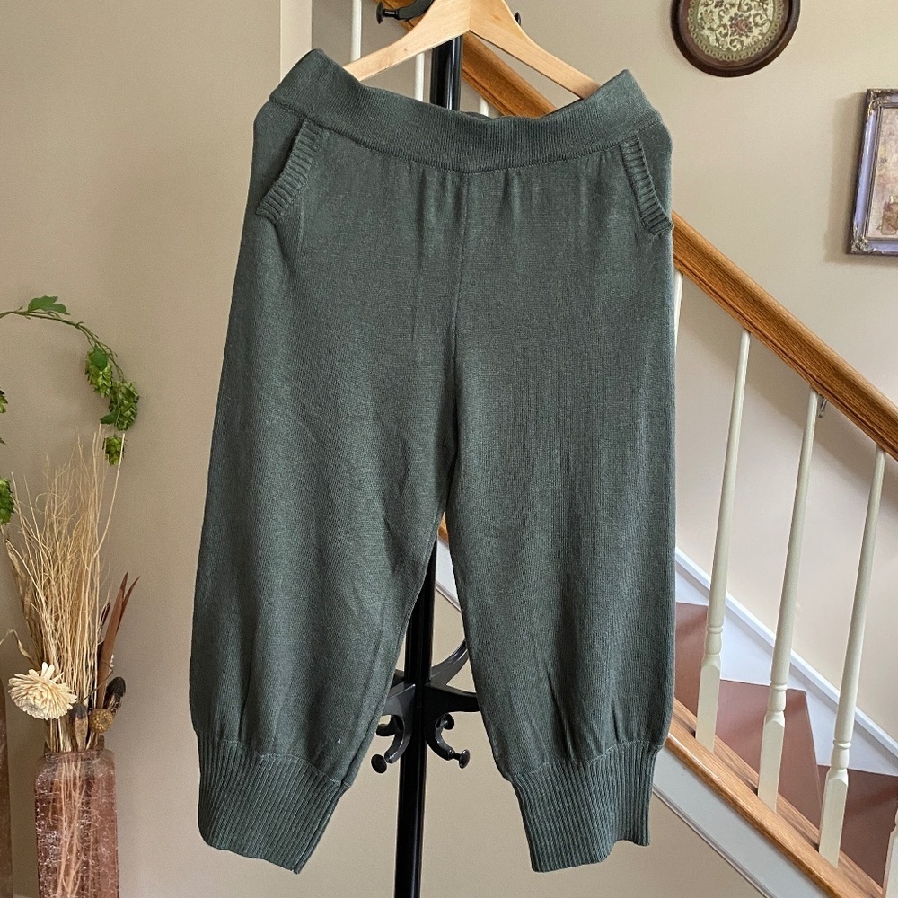 Grade & Gather Women High Rise Knit Cropped Joggers Dark Sage Size L
